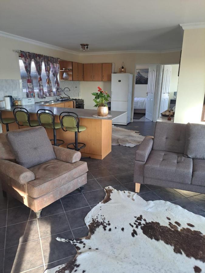 Apartment 5 Kronen Close Cape Town